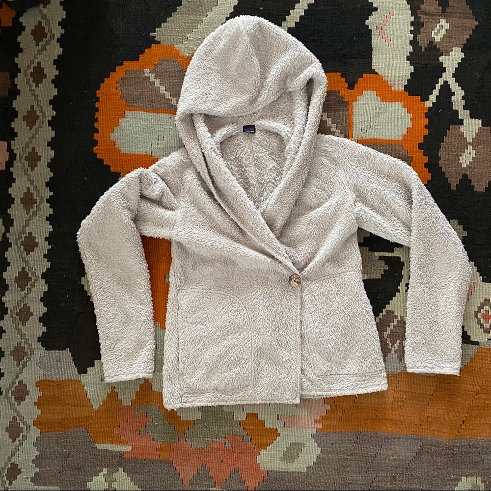 Patagonia Sherpa with front button